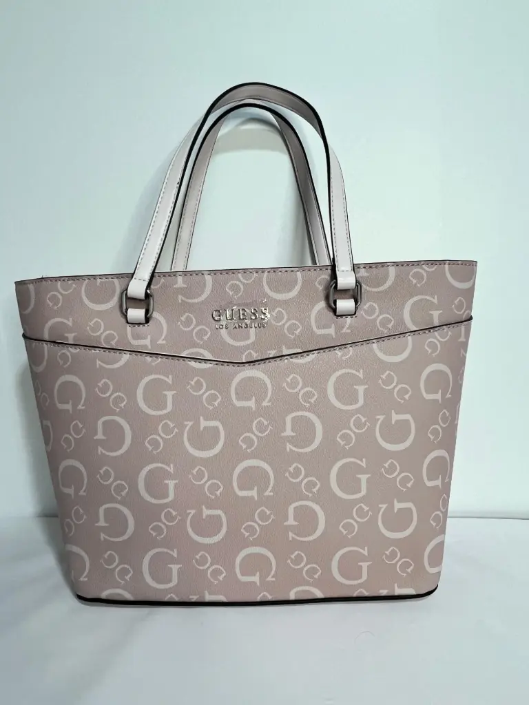 Cartera Guess Monograma Rosa HH956022